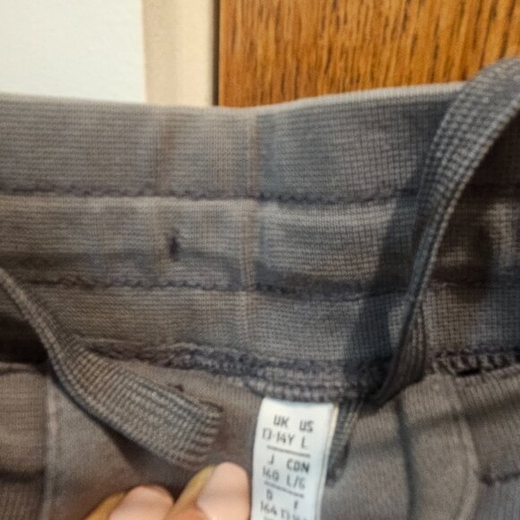 Adidas - soft athletic pants - Picture 3 of 3